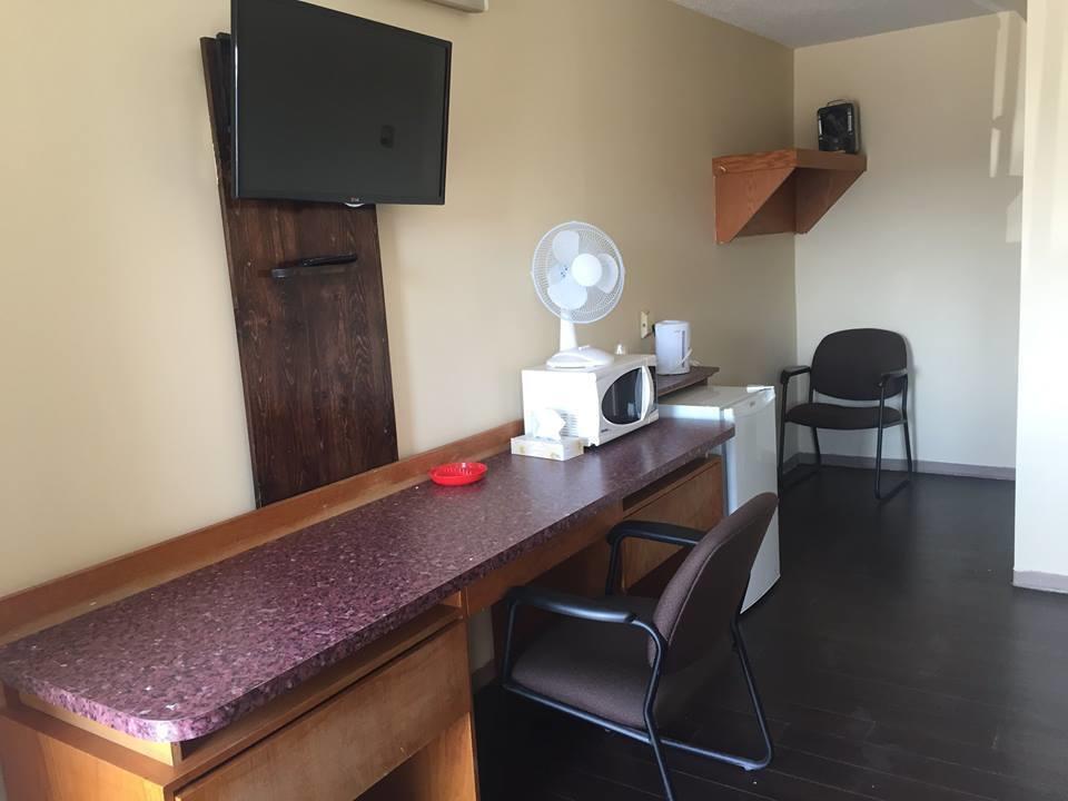 Northern Lites Motel Yellowknife Exterior photo