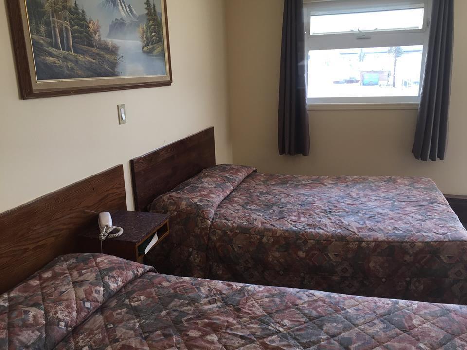 Northern Lites Motel Yellowknife Exterior photo
