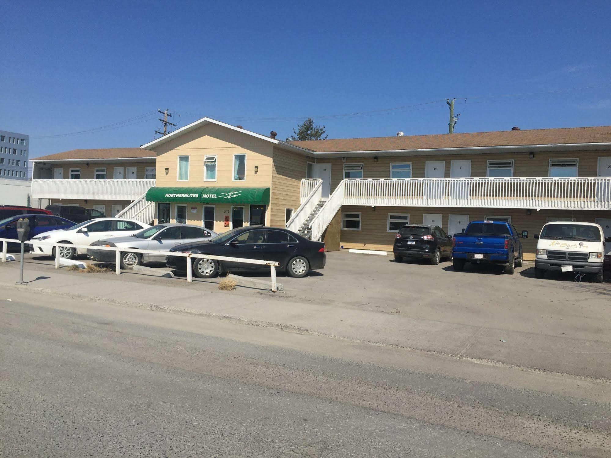 Northern Lites Motel Yellowknife Exterior photo